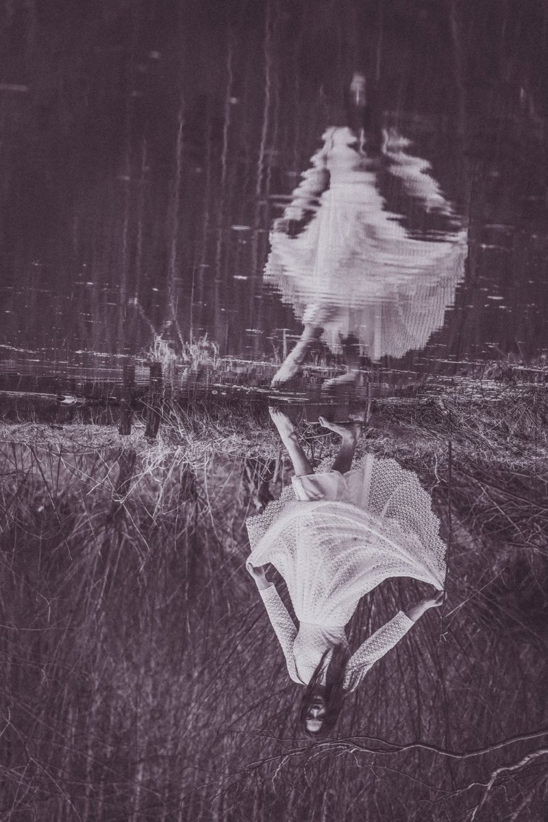 Verdrehte Welt 

#art #photographer #model #spooky