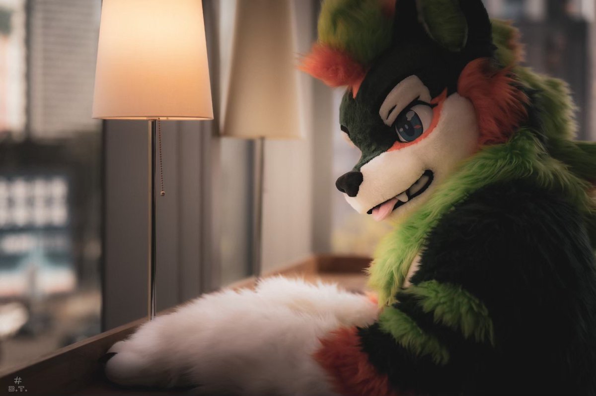 等你

📷<a href="/bluetoufu3/">藍豆腐BT🧪🍞⏩️ ？</a> 

#FursuitFriday