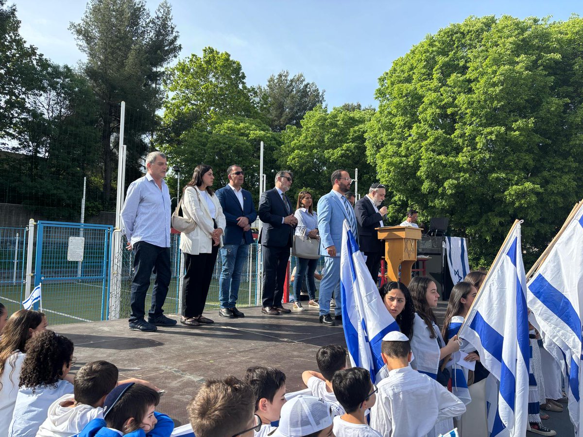 Yom Haatsmaout ce matin à Yavne!!