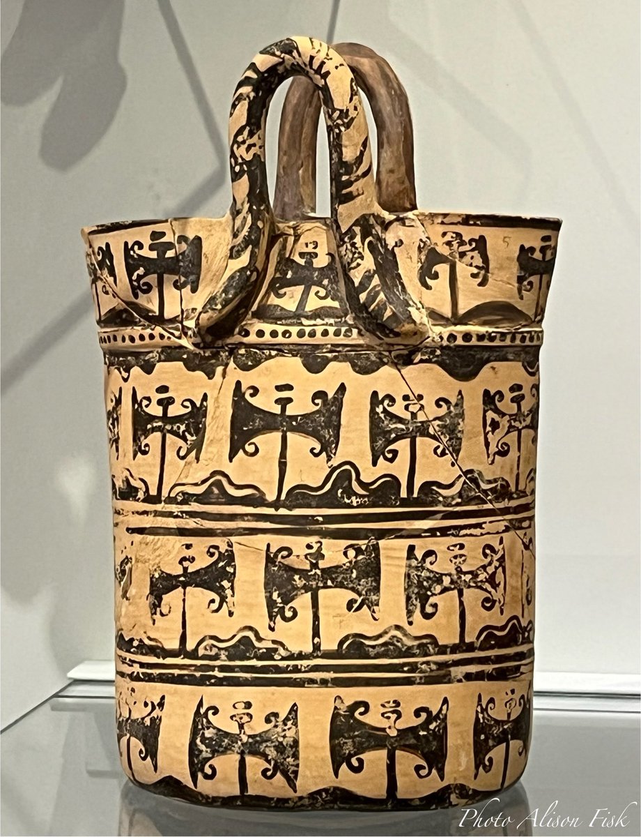 Marvellous Minoan basket-shaped vessel decorated with double-axe motif.

Though it’s 3,500 years old it looks like a modern tote bag! 

From a pottery hoard found during 3 days trial excavations on the island of Pseira, Crete, in 1906.

Heraklion Archaeological Museum 📷 me