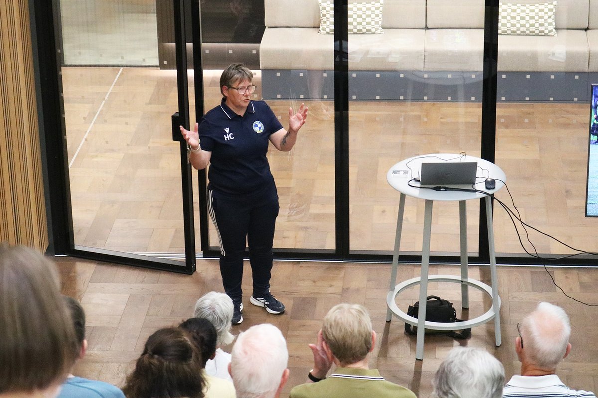 Bristol Rovers CT (@bristolroversct) on Twitter photo 📸 We had a fantastic evening at the <a href="/briswalkfest/">Bristol WalkFest</a> Launch Event last night.
🗣 Recently crowned <a href="/EFL/">EFL</a> Player in the Community for 2025 <a href="/TaylorD_Moore/">Taylor Moore</a> spoke about his journey and the inspiration for '5k Your Way', while <a href="/Rebound_Rovers/">Rebound with Rovers</a> participant and coach Helen Cox showcased 📸 We had a fantastic evening at the <a href="/briswalkfest/">Bristol WalkFest</a> Launch Event last night.
🗣 Recently crowned <a href="/EFL/">EFL</a> Player in the Community for 2025 <a href="/TaylorD_Moore/">Taylor Moore</a> spoke about his journey and the inspiration for '5k Your Way', while <a href="/Rebound_Rovers/">Rebound with Rovers</a> participant and coach Helen Cox showcased