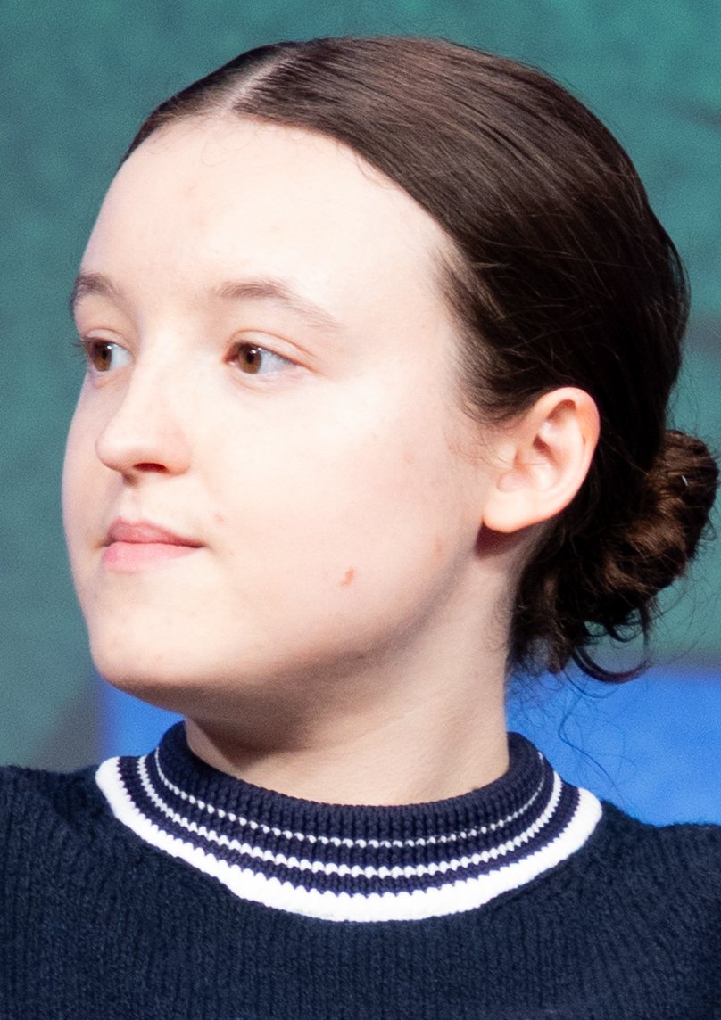 Мужики довели девочку до того, что она удалила соцсети потому что типа МИСКАСТ ТИПАЖ НЕ ТОТ У БЛЯ ФУ БЛЯ
Но будь это порнуха молчали бы в тряпочку
Если б в главной роли был улей который ебут они бы радовались и похуй было типаж не типаж
А стоп... Они уже 🥰