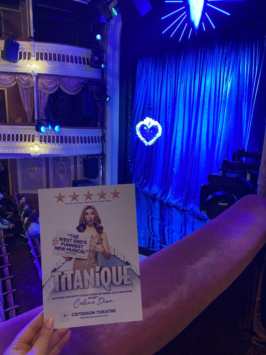 els199218's tweet photo. And another trip to the ship of dreams! This cast is INSANELY talented and it is a brilliant show! Especially enjoyed Adrienne (on for Rose) - her mum being in the audience made it even better! &amp; who doesn’t love the romance between @LaytonWilliams &amp; @robhouchen 😂🩷 @Titanique https://t.co/DHSxbPlEYI