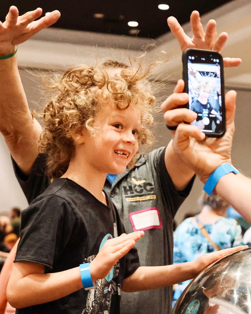 HoustonSciFest's tweet image. Electrifying curiosity! ⚡ Watch as this young scientist gets a hair-raising experience with the Van de Graaff generator at the Houston Science Festival! Houston Science Festival participants dive into a world of wonder and discovery! #HoustonScienceFest #SparkingCuriosity