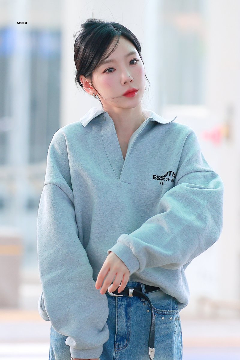 SIRENx39's tweet photo. 250502 #태연 #TAEYEON https://t.co/KUdNarwRVW