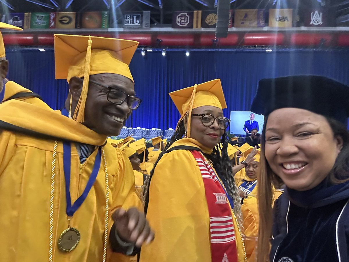 Eddie Payton, former JSU golf team coach, is receiving the Golden Diploma today on behalfof his brother, Hall of Famer Walter Payton (Sweetness).  #WalterPayton #eddiepayton #Classof1975
