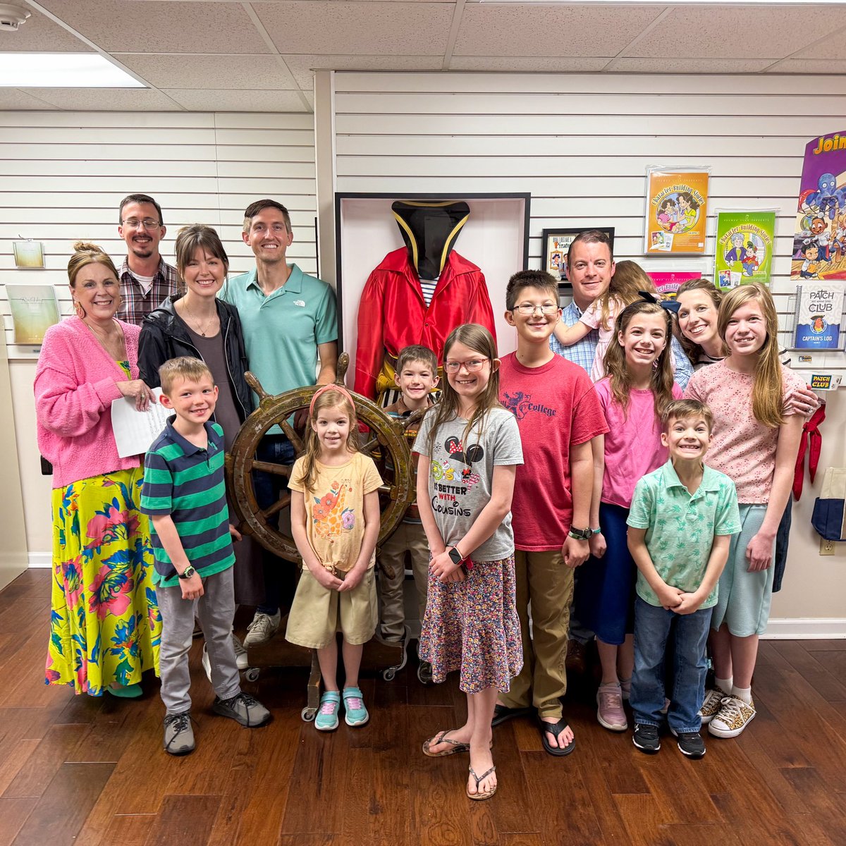 PatchAdventures's tweet image. We love welcoming friends from all over the country to the Majesty Music shop! It’s always a special treat when Sissy, Commodore &amp;amp; Princess are in the office and able to give a studio tour! Next time you’re in the Greenville, SC area, be sure to stop by! #PatchThePirate