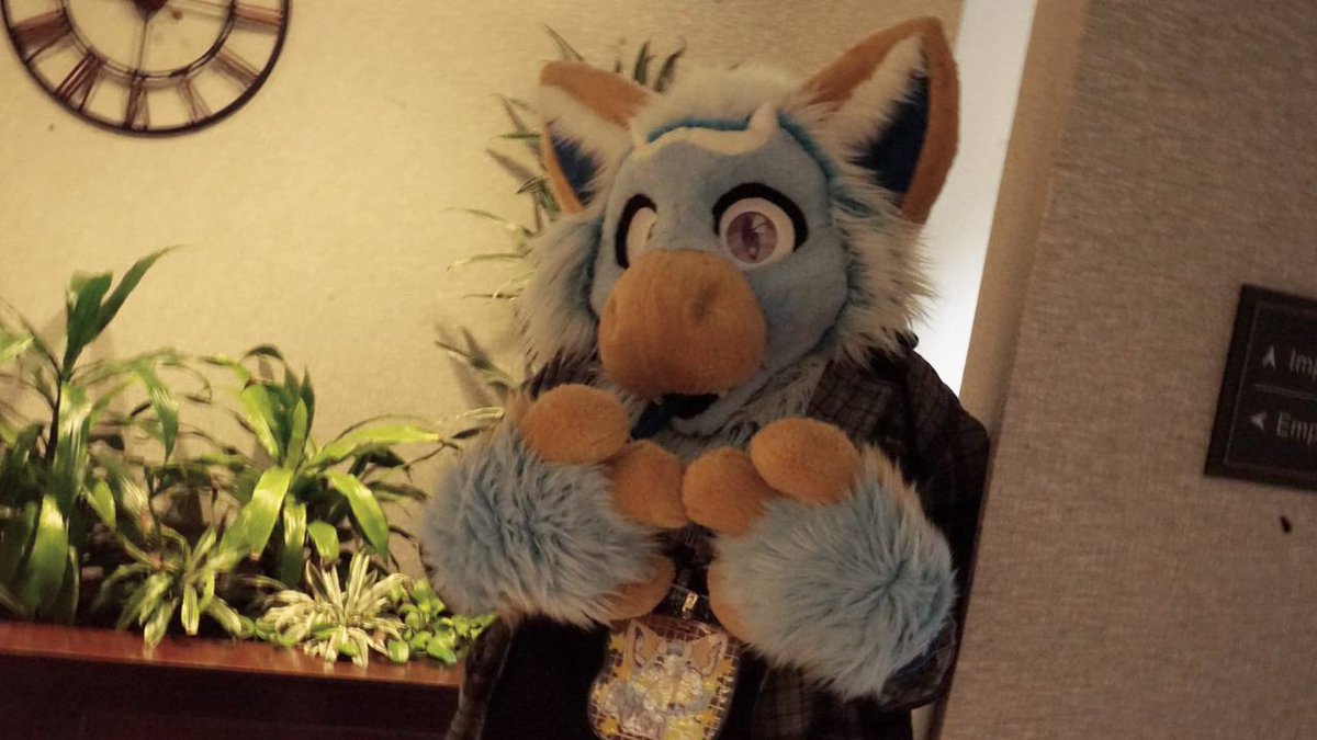 #fursuitfriday Time!!! Who do I get to squeak at next weekend at #FWA25?! Big Blue Doofus just wanting to talk nerdy and make friends come up and say hi, get a hug and sticker!!