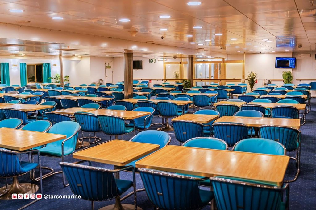 TarcoMarine's tweet photo. نَــقـلـة أكــبــر  🔝
للسفر والشحن  ⛴️
اكتشفوا "الجابرة" .. باخرتنا الجديدة

مستوى جديد من الراحة، الكفاءة، والأمان، والسعة الجبارة، تكتشفه مع "الجابرة" الباخرة العملاقة المنضمة حديثًا لأسطول تاركو البحرية.
اكتشفوا التصميم الذكي، والقدرات المتطورة، والتجهيزات التي تبحر بالمستقبل https://t.co/biNvNEBWV5