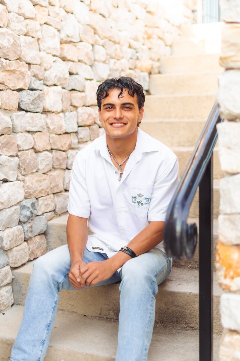 🪓 This guy waited till the last minute to make his decision -SFA it is! <a href="/SFASU/">Stephen F. Austin State University</a> #AxeEm <a href="/acecalvillo28/">Ace Calvillo</a>