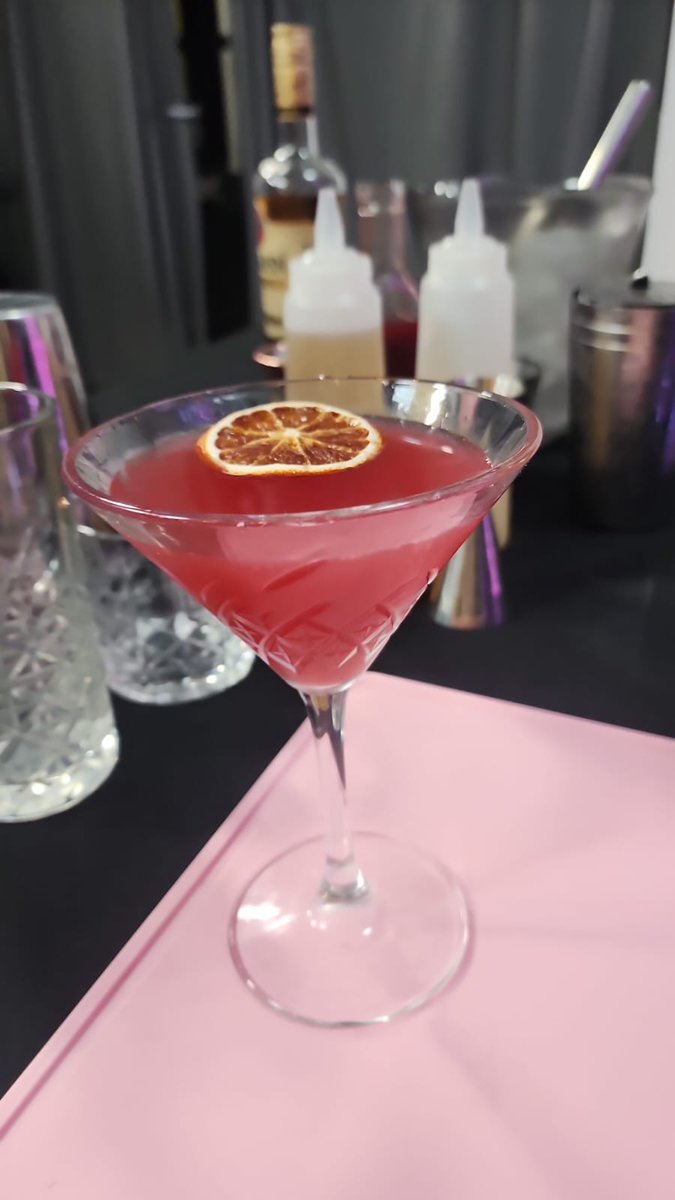 De ayer #DaleChango #stream 
<a href="/HeberYbaez/">Heber Ybañez</a> <a href="/IannottiRomina/">Romina Iannotti</a>