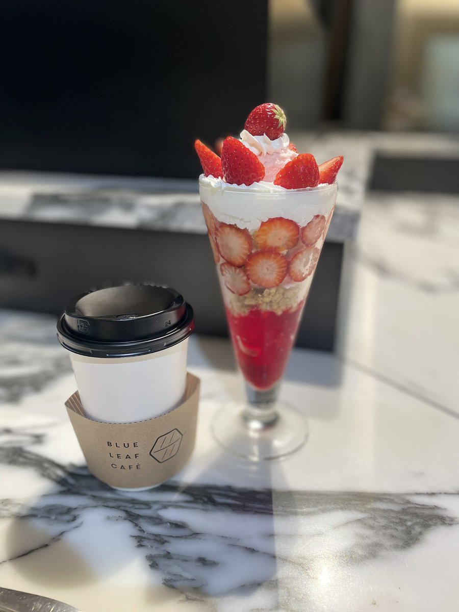 karin_zeropro's tweet photo. いちごパフェとホットココア食べて飲んできた✋🍓🥤
大理石がいい感じで良かった(*^_^*)
#いちごパフェ #東京 #関東 #アイドル #ゼロプロ #zero_project https://t.co/xHDqJ6hvcl