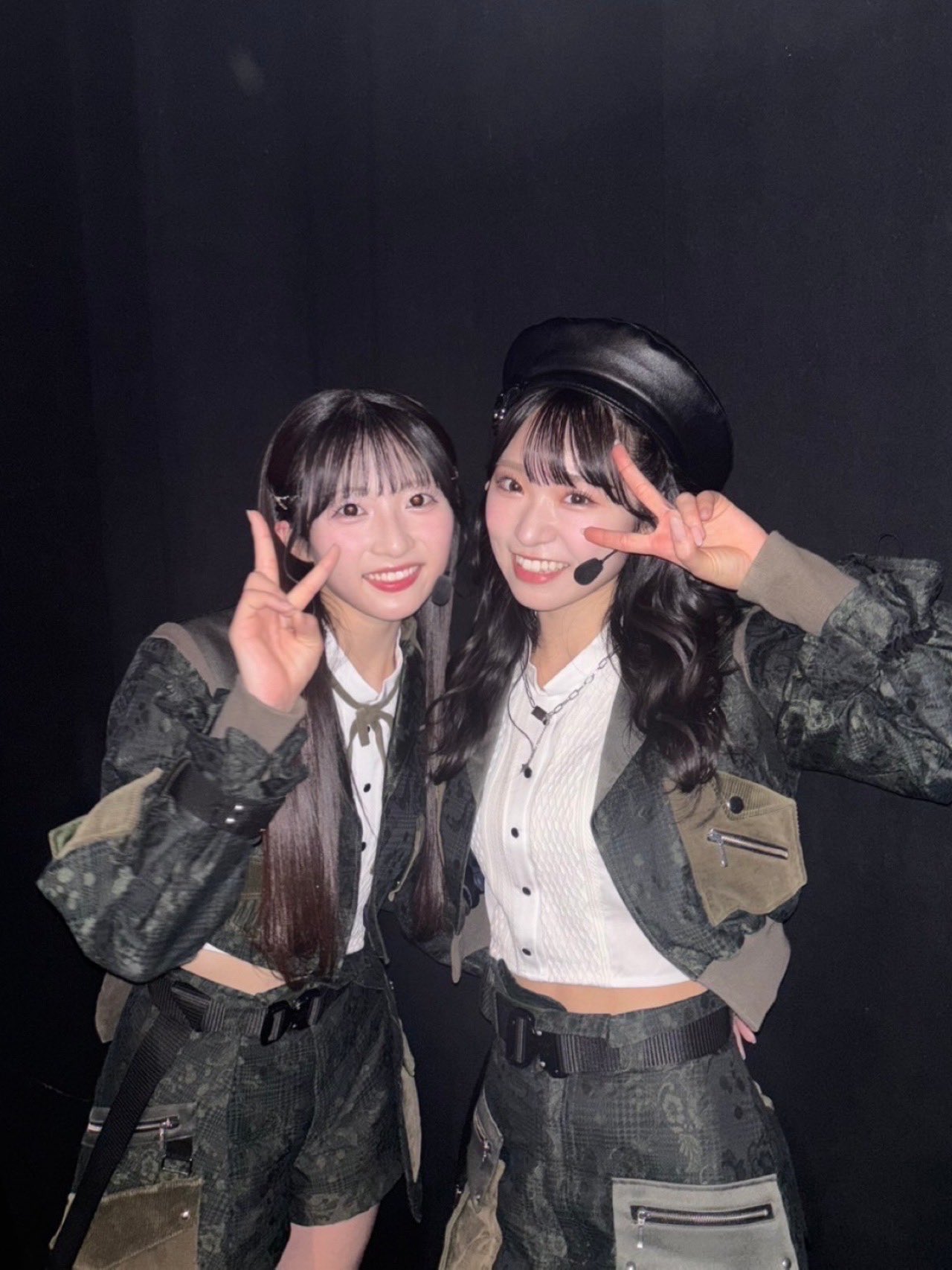 AKB48　秋山由奈　2ショット写真会場限定 お守り　おまもり爆レス祈願ver. 秋山由奈 on X: 