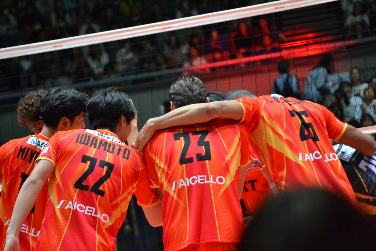 vb_mi0423's tweet photo. ついに明日から…！

FIGHT！STINGS！🏐🐝 GO！STINGS！ 

#ジェイテクトSTINGS愛知 https://t.co/pTpKHr0I4N