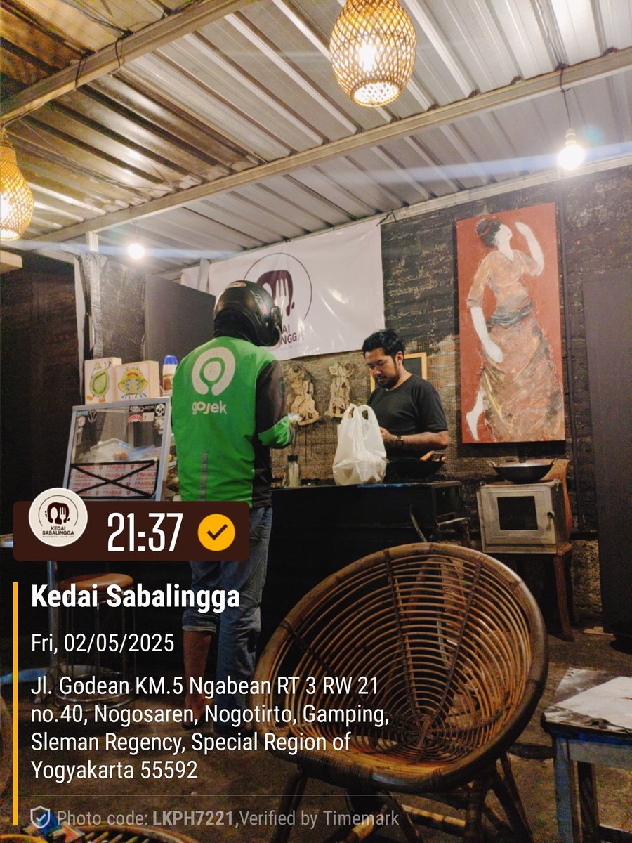 Alhamdulillah order GoFood hari ini juga sudah terselesaikan.

Terima kasih Kawan Baik yang sudah melarisi kedai ya!
Yang mau order buat dibagikan besok, silakan hubungi kami ya! ♥️

Saling bantu, saling jaga.