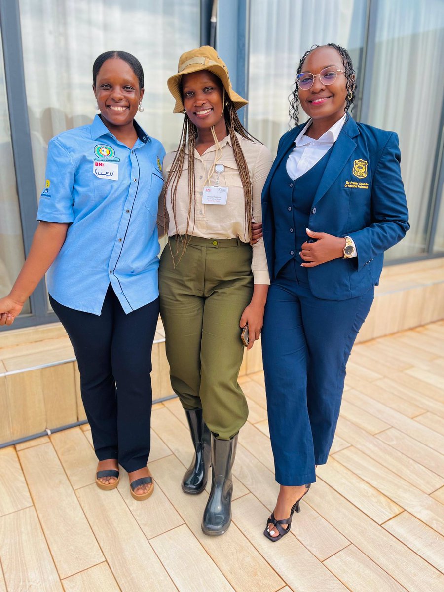 SolomonKaso's tweet image. Your Network is your net worth. End the week by building bridges, not walls..👌

#BNI #NetworkingFriday #GrowYourNetwork #KasoLogistics #BusinessNetWorking #BuildBridges #SuccessMindset #tgif #fridayfeeling #FridayVibes