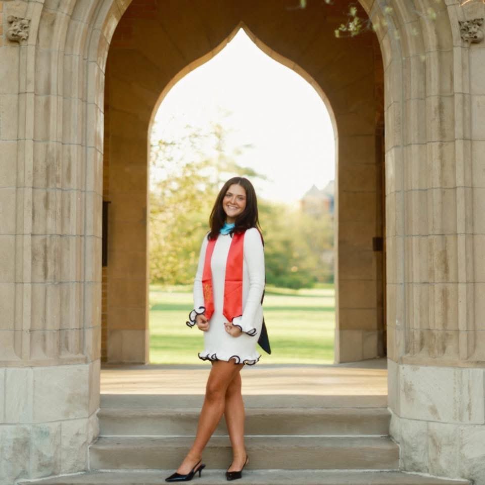 Happy graduation day to one of our AMAZING assistant coaches, Coach Avery! 

We are so thankful for all of the ways you add to our team and we are celebrating your accomplishments from home today!