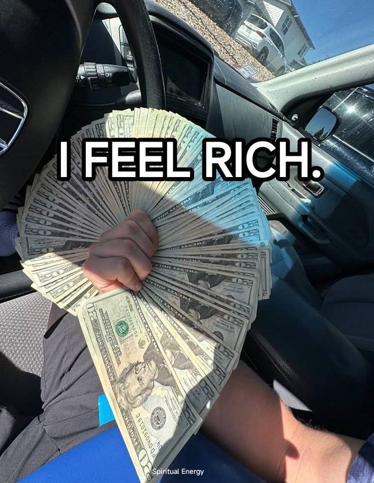 Type: I Feel Rich 💛