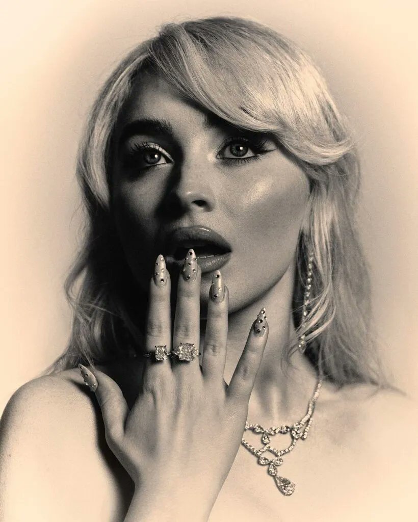 CSabrinaArg's tweet image. La próxima semana es la Met Gala y esperamos verla a ella 👸🏼