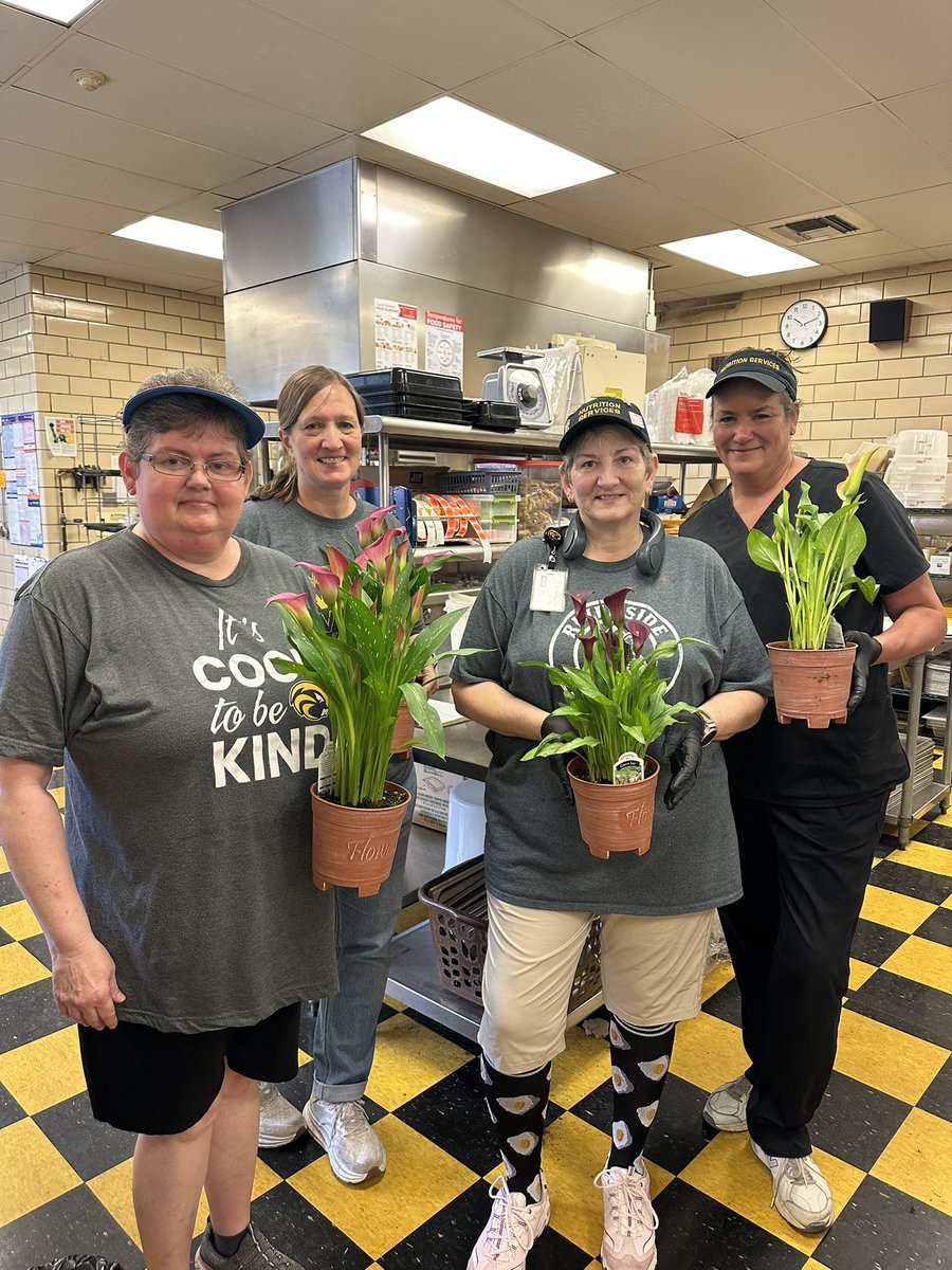 Wishing our RHS and JRW cafeteria staff a wonderful School Lunch Hero day!  Thank you for all you do for our students and staff!  You are the best!
