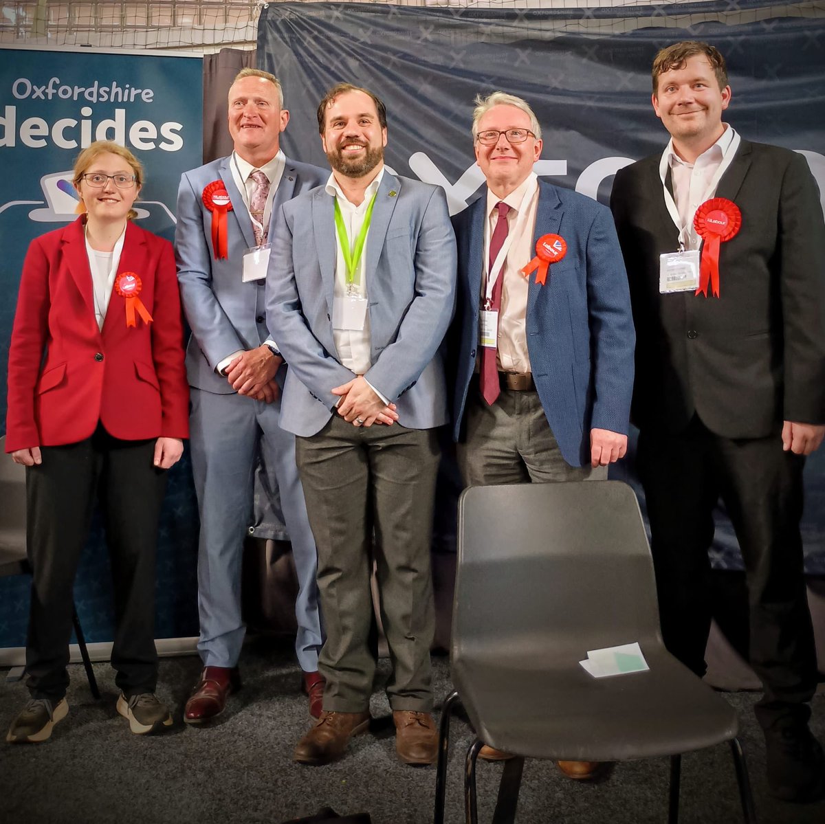 Liz Puttick (@metathealogian) on Twitter photo Congratulations to our winning candidates in the Oxford County Council elections - Geoff Saul, <a href="/AndrewSte89/">Andrew Crichton</a>, <a href="/isabel_creed/">Izzy Creed</a> and Mark Cherry. Standing here with our MP <a href="/SEANLWOODCOCK/">Sean Woodcock MP</a> 🌹 Congratulations to our winning candidates in the Oxford County Council elections - Geoff Saul, <a href="/AndrewSte89/">Andrew Crichton</a>, <a href="/isabel_creed/">Izzy Creed</a> and Mark Cherry. Standing here with our MP <a href="/SEANLWOODCOCK/">Sean Woodcock MP</a> 🌹