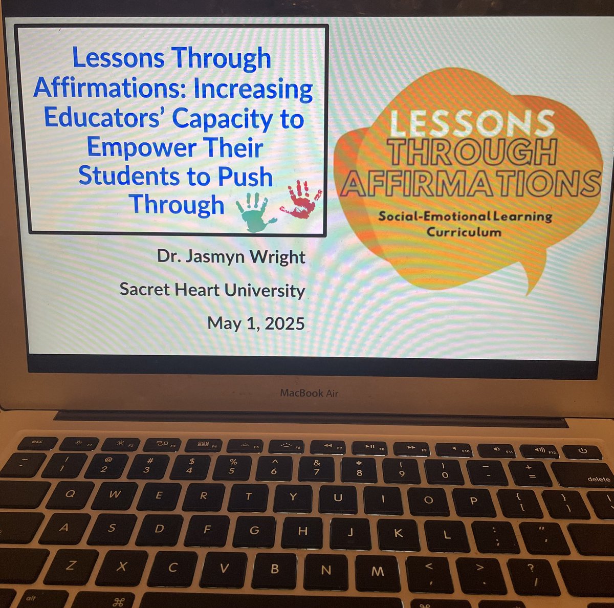 iamjasmynwright's tweet image. I defended my dissertation yesterday. I am officially Dr. Jasmyn Wright #IPushEdDThrough #GodIsGood