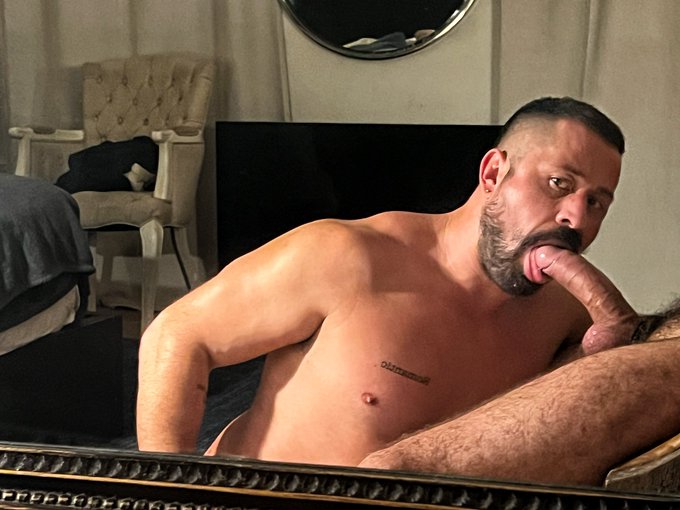 Watch Cristian Sam's leaked NSFW photo on TwXstars