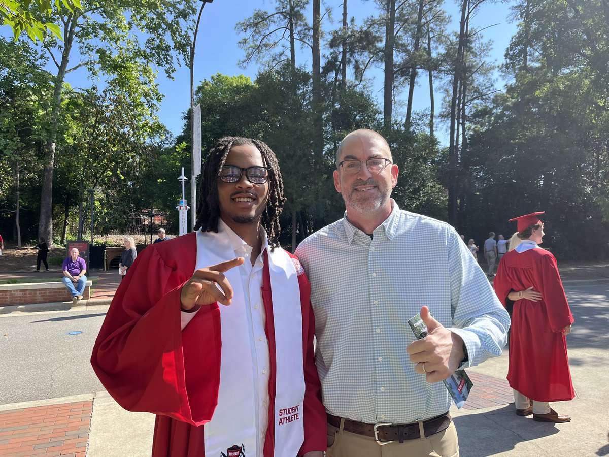 Was at NC State today for my daughters graduation.  Had to track down <a href="/FBCapitolOfNC/">Reidsville Football</a> &amp; <a href="/ReidsvilleHoops/">Reidsville Rams Basketball</a> alum <a href="/breon1pass/">breon pass ♱</a> who also graduated.  Covered him at Reidsville and also with <a href="/PackMensBball/">NC State Men's Basketball</a> …Congrats pal and best of luck in the future