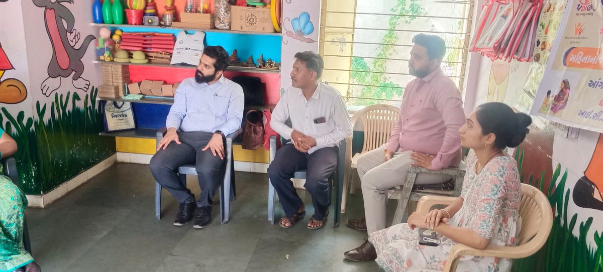 District Panchayat Rajkot (@ddorajkot1) on Twitter photo આજ રોજ રાજકોટ તાલુકાની ખોખડદડ આંગણવાડી ની મુલાકાત લીધી. મુલાકાત દરમ્યાન આંગણવાડીની કામગીરી નુ નિરીક્ષણ અને ખુટતી સુવિધાઓની ચર્ચા કરી લગત અધિકારીશ્રી ને જરૂરી સુચના આપવામાં આવી. તેમજ આંગણવાડીમાંથી અપાતા નાસ્તાની ગુણવતાની જાત ચકાસણી દ્વારા ખાત્રી કરવામાં આવી.<a href="/CMOGuj/">CMO Gujarat</a> <a href="/WCDGujarat/">Women & Child Development, Govt of Gujarat</a> આજ રોજ રાજકોટ તાલુકાની ખોખડદડ આંગણવાડી ની મુલાકાત લીધી. મુલાકાત દરમ્યાન આંગણવાડીની કામગીરી નુ નિરીક્ષણ અને ખુટતી સુવિધાઓની ચર્ચા કરી લગત અધિકારીશ્રી ને જરૂરી સુચના આપવામાં આવી. તેમજ આંગણવાડીમાંથી અપાતા નાસ્તાની ગુણવતાની જાત ચકાસણી દ્વારા ખાત્રી કરવામાં આવી.<a href="/CMOGuj/">CMO Gujarat</a> <a href="/WCDGujarat/">Women & Child Development, Govt of Gujarat</a>