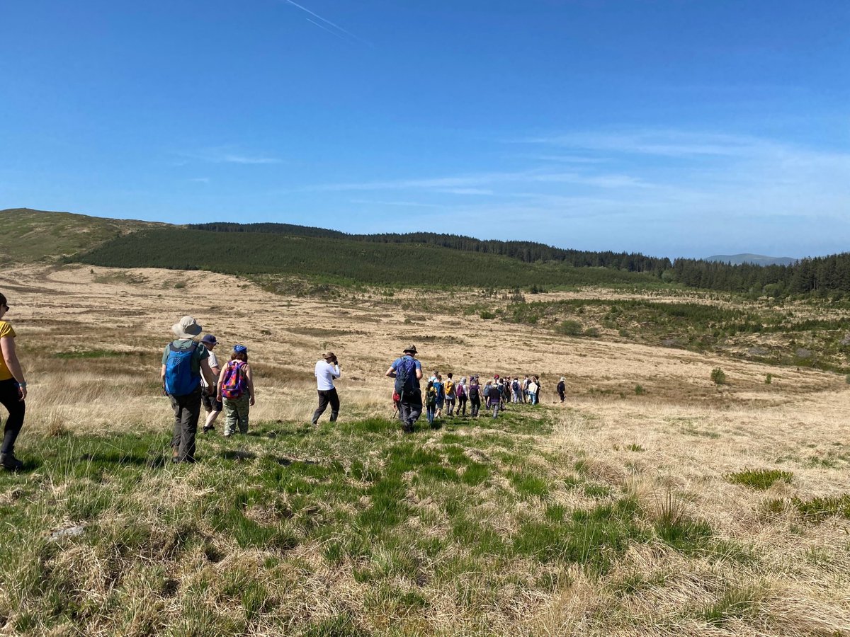 centre_alt_tech's tweet photo. This week, #CATstudents on our Restoration Ecology module have been:
🌿Taking part in practical's looking at CAT’s naturally regenerating woodland.
🌿Attending a field trip to @coetiranian to survey plant diversity.
🌿Enjoying expert lectures and more https://t.co/sXkFqErjzf