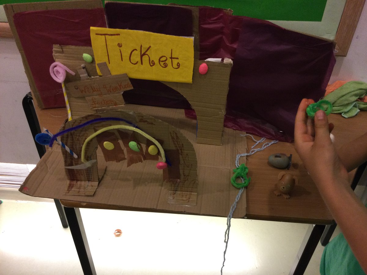 We had a day out working with <a href="/IntoUniversity/">IntoUniversity</a> again today. Our focus was on Performing Arts and we built on our improving teamwork to make proscenium arches together