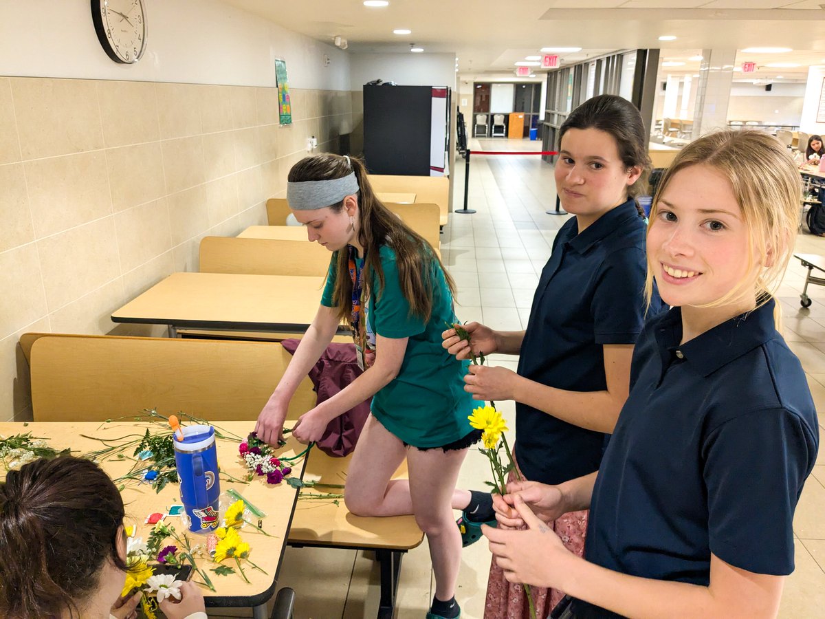 The Mount Academy (@themountacademy) on Twitter photo Mount Academy students carry on the yearly tradition of helping Kingston High School <a href="/KHSTigerNation/">KHS Tiger Nation</a> students make flower wreaths for their May Day festivities. Mount Academy students carry on the yearly tradition of helping Kingston High School <a href="/KHSTigerNation/">KHS Tiger Nation</a> students make flower wreaths for their May Day festivities.