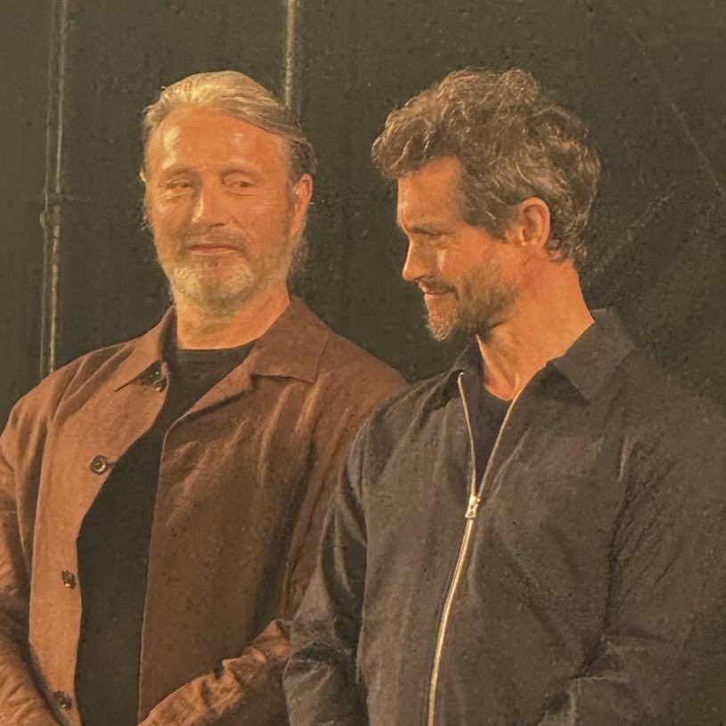 he wants that cookie so bad