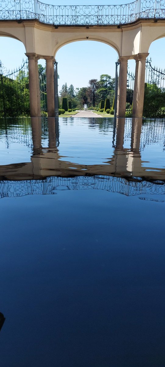 ailgamar's tweet photo. Villa Panza. Varese.
#postibrutti per un ponte. https://t.co/i8nuFSuilr