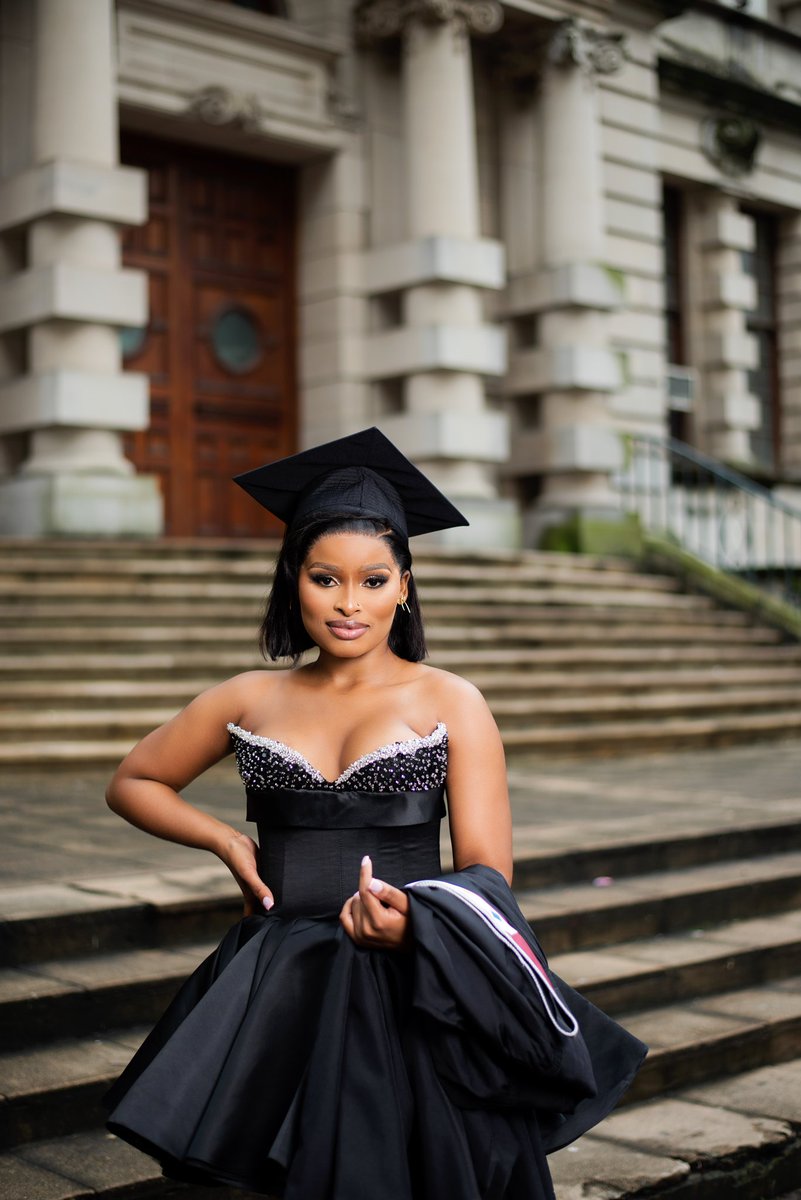 SphiweSomi's tweet photo. Grad25 https://t.co/W8AzI1uIQA