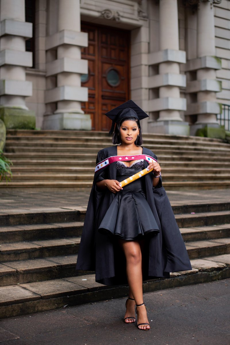 SphiweSomi's tweet photo. Grad25 https://t.co/W8AzI1uIQA