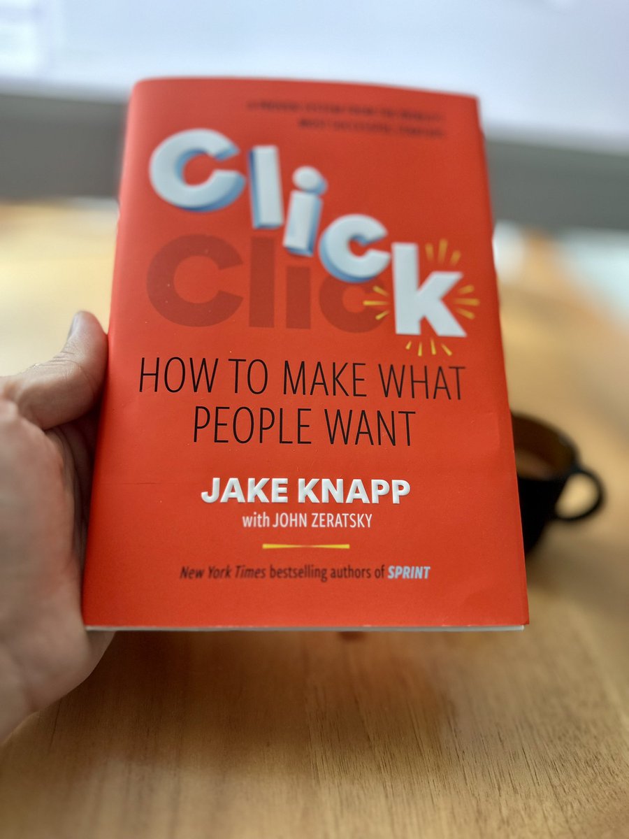 MaenAltengi's tweet image. وصلتني اليوم أول نسخة من كتاب Click من أحد مصممي منهجية Design Sprint للابتكار @jakek ، وهذا الكتاب هو خلاصة تجارب ناجحة لإدارة المشاريع الكبيرة بطريقة ريادية.
سأقرأ هذا الكتاب بمشيئة الله وأوافيكم بأجمل المقتطفات والنصائح 
#التصميم_السريع
#DesignSprint
