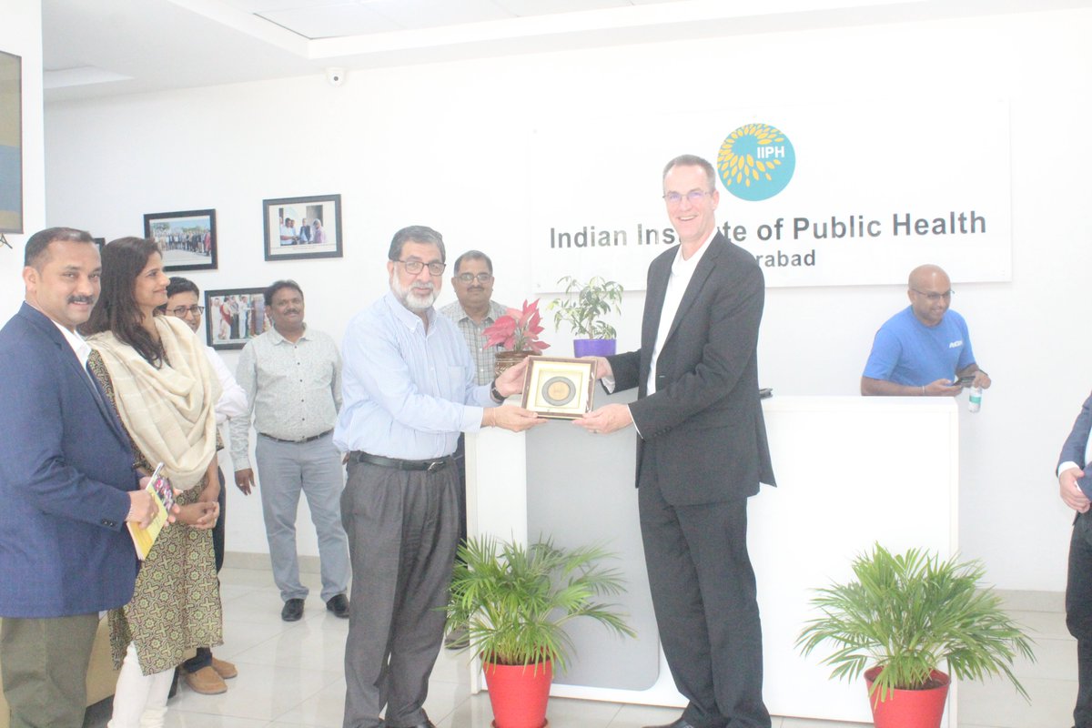 On April 30, IIPH Hyderabad hosted the AMGEN team for a focused discussion on Real-World Evidence (RWE), health data access, and student training in pharmacoepidemiology. A productive exchange of ideas!
#IIPHH #AMGEN #RWE #PublicHealth #Epidemiology