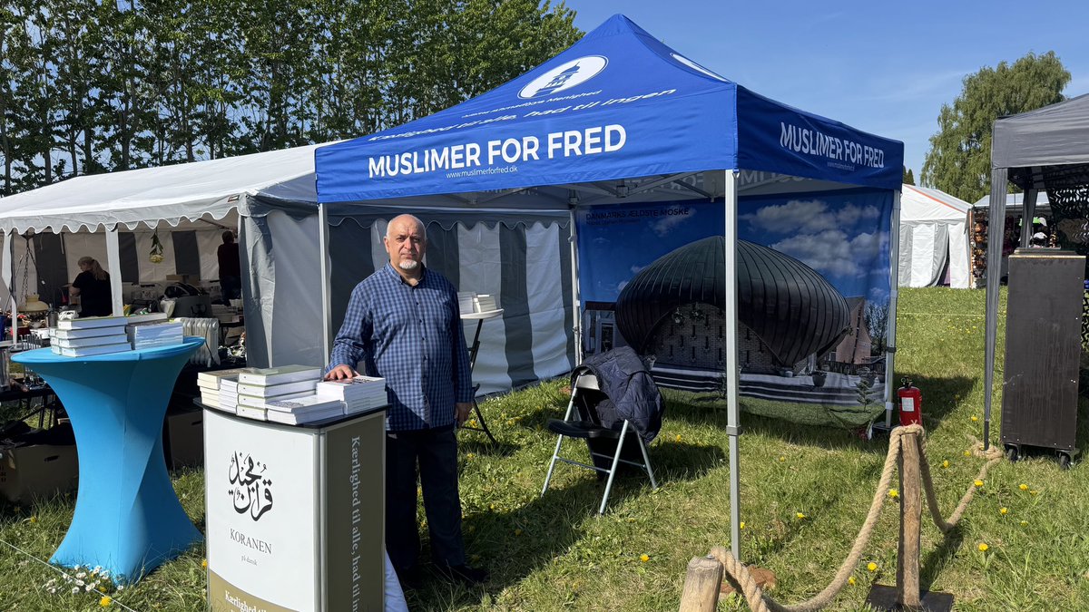 Muslimer For Fred med på Dølle i Nysted. Stand 320.