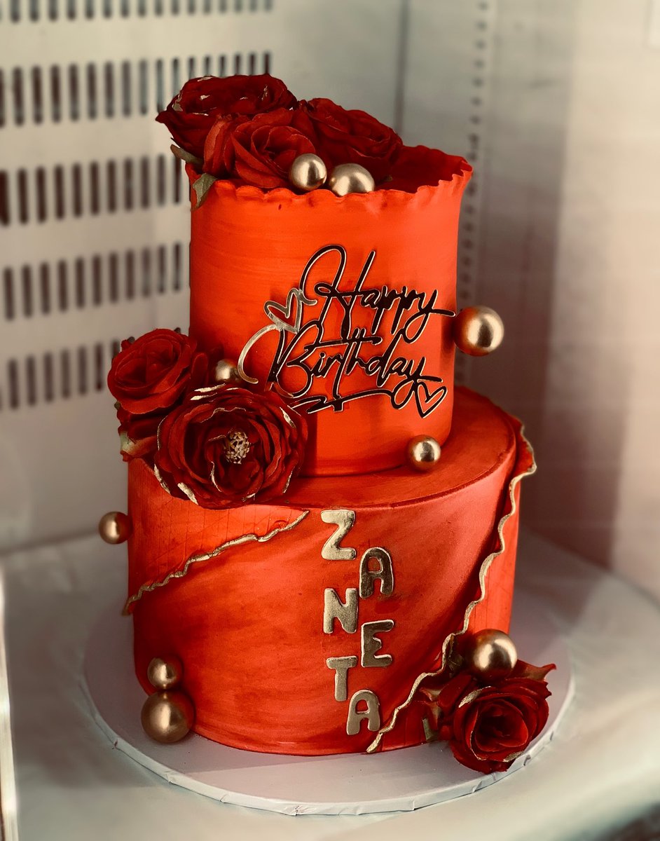 LummiCaters's tweet photo. Redddd❤️‍🔥
6 &amp; 9 inches in Fondant

#cakesinlagos #cakesinibadan https://t.co/qCS0fUUeui