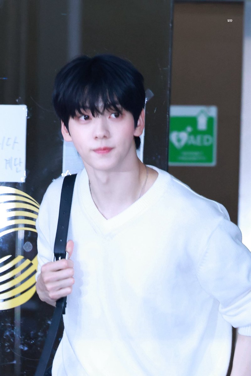 250502

 #수빈  #SOOBIN
#투모로우바이투게더    #TXT