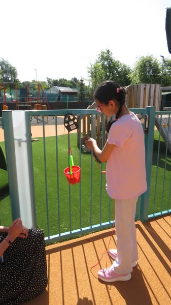 Fairfieldstweet's tweet photo. F8 pupils have been working hard on their MATP skills. They completed a bucket challenge where they had to pull a string to make a weighted bucked reach the top of the pulley. Absolutely fantastic concentration and problem solving skills! Well done F8! 👏👏#STEMeducation #MATP https://t.co/ku05gzwGvG