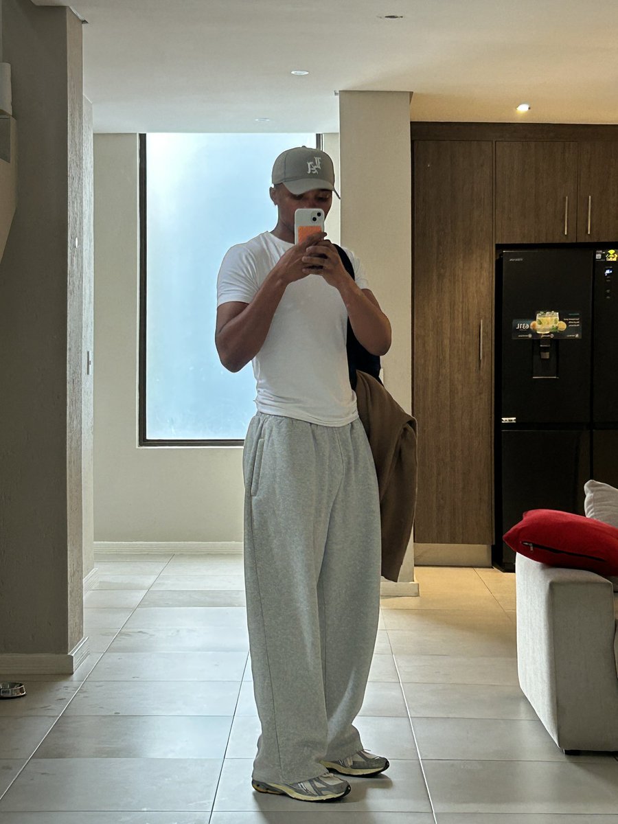 buhlesfineasf's tweet image. sathi shwi