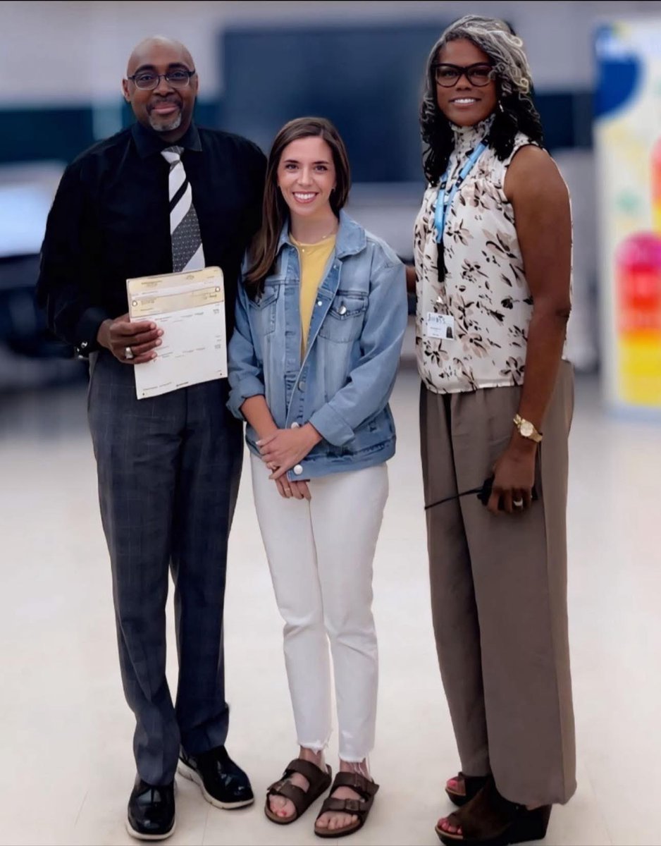 We are grateful to Olivia Abernathy and All Saints Anglican Church for the donation they presented to our school. ❤️☺️