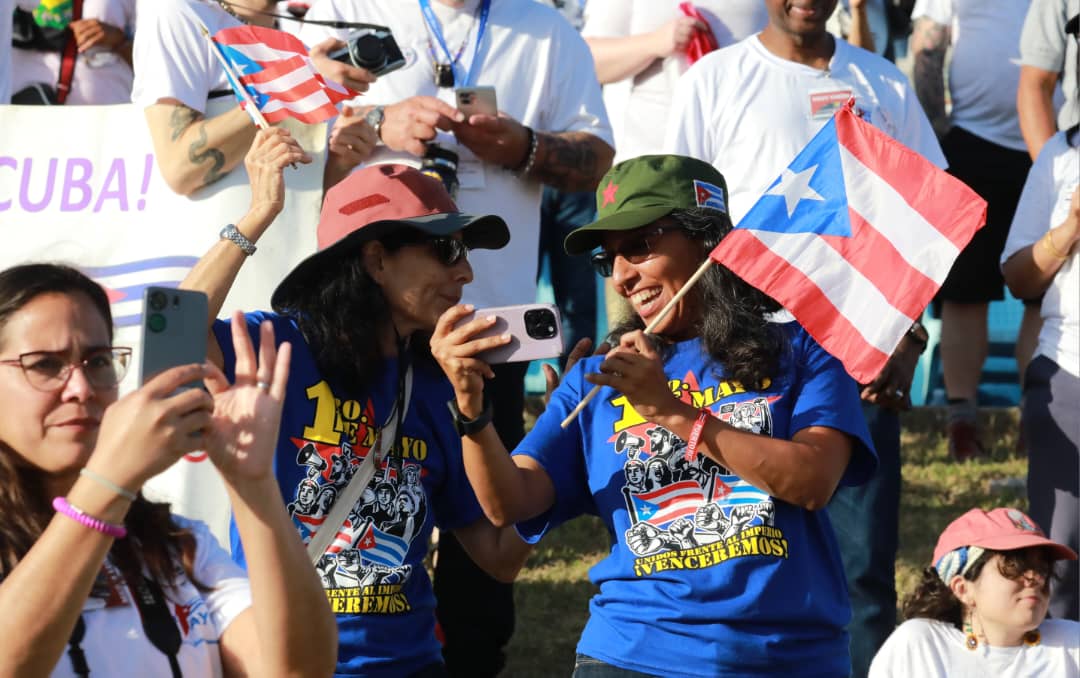 En ocasión del #1Mayo de nuevo se ha desbordado la solidaridad con #Cuba. Agradecemos profundamente a todos los que con su firme apoyo ratifican que #CubaNoEstáSola.