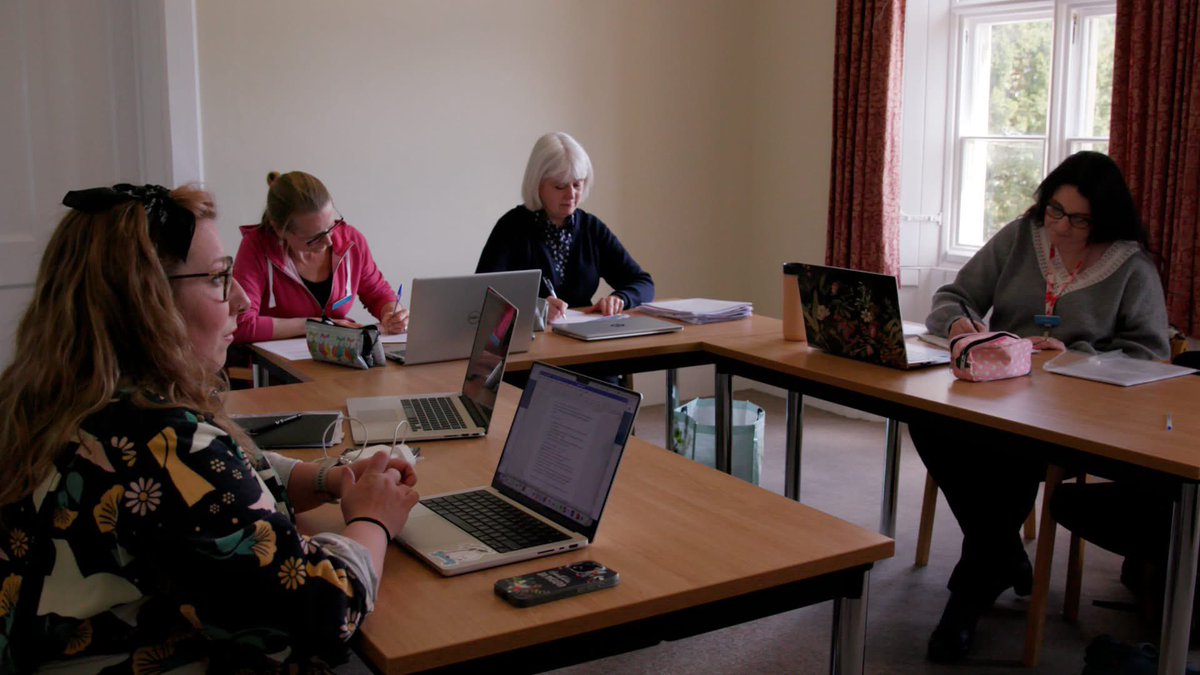 We’re recruiting a new Tutor in Theology (Ministry &amp; Mission) &amp; keen to hear from ppl w/ a strong grounding in practical ministry at local/parochial level, who are committed to being part of a close-knit community of worship and learning. rcc.ac.uk/jobs