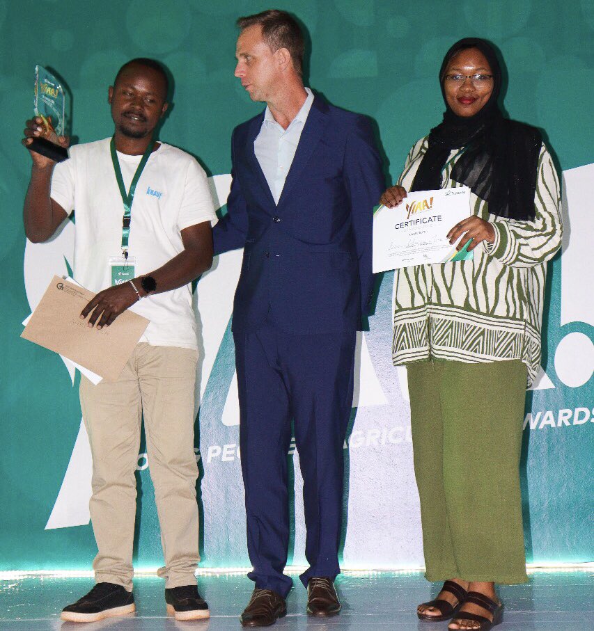 🎊 Congratulations to our Young People in Agriculture Awards, Agri-Tech Category Winners! 🎊

Winner: Gideon Kiio from Eastern
1st Runner-up: Bibiye Mahmoud Juma from Coast

🇰🇪 Kenya’s youth are brimming with potential, and with YIAA! that potential has truly shone through! From