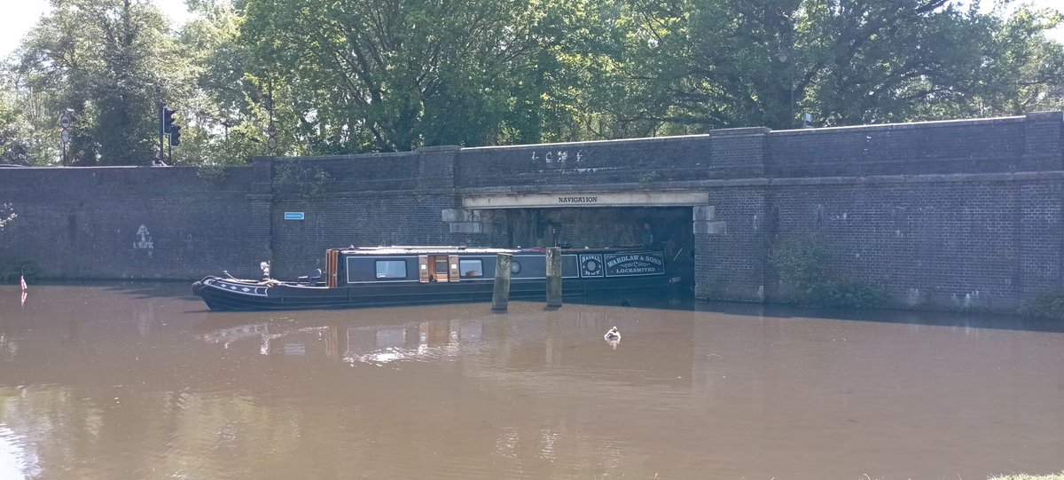 Wednesday #walking part 1: The Wey Navigation