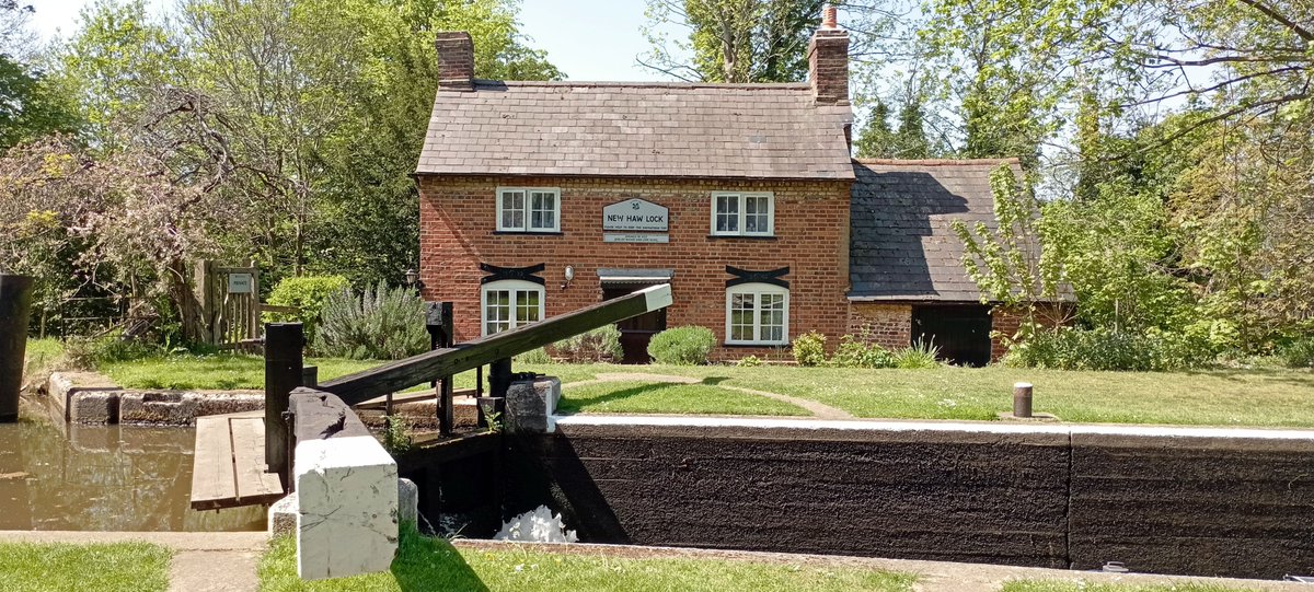 npellinacci's tweet image. Wednesday #walking part 1: The Wey Navigation