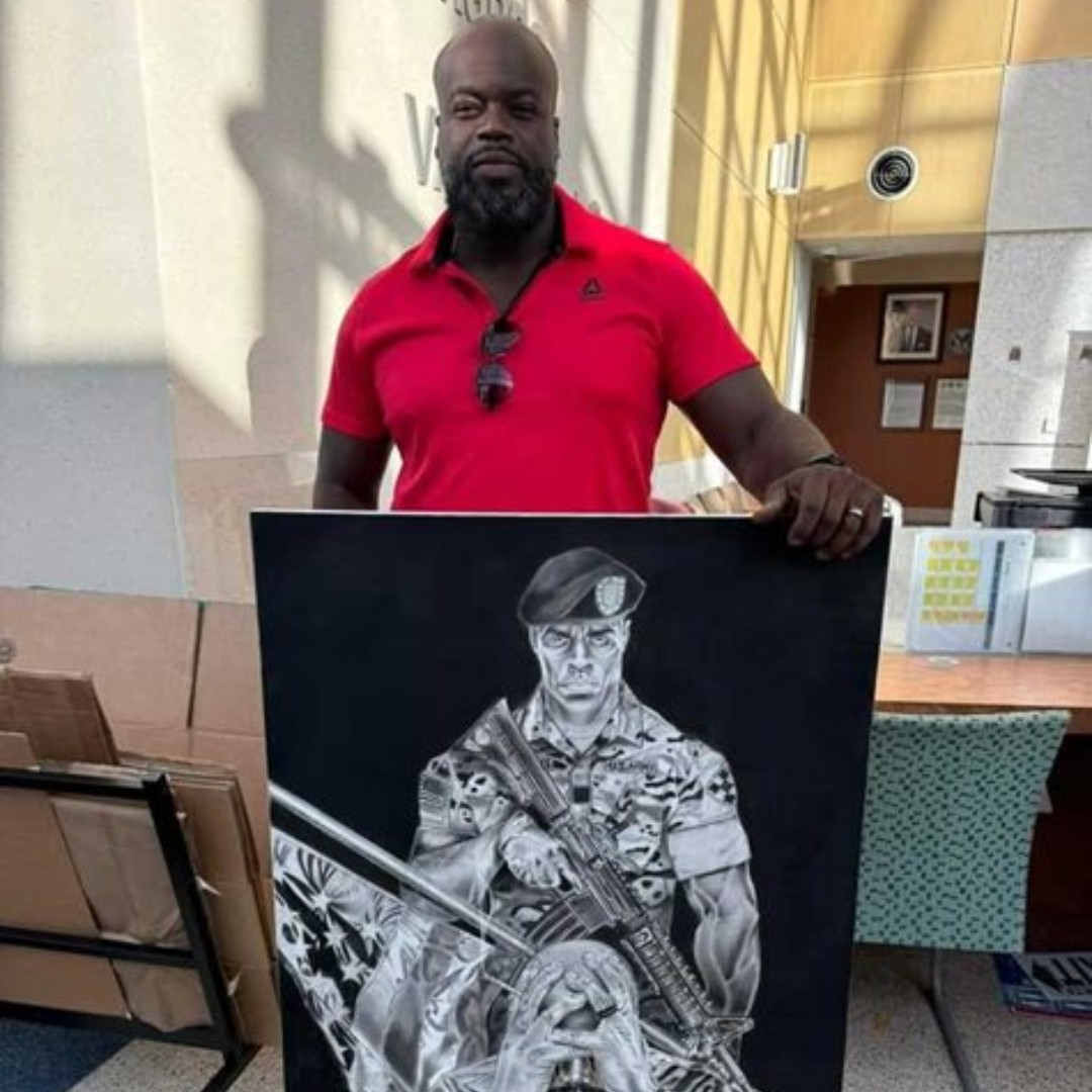 Sports4Vets's tweet photo. Army #Veteran John Lewis rediscovered art after 20+ years, proving it's never too late to reconnect with your creativity. NOW, he's headed to the #CreativeArtsFestival in Indianapolis, May 11-18! 🎨
READ his story ➡️ https://t.co/iaAfxwAcNr

#Arts4Vets @IndyVAMC @OVAHCS https://t.co/imSlkGw1L3